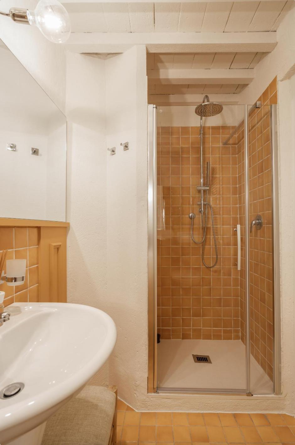 Scarlea Rooms Чечина Екстер'єр фото