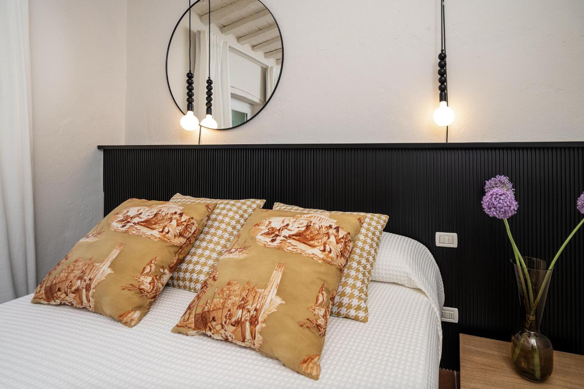 Scarlea Rooms Чечина Екстер'єр фото